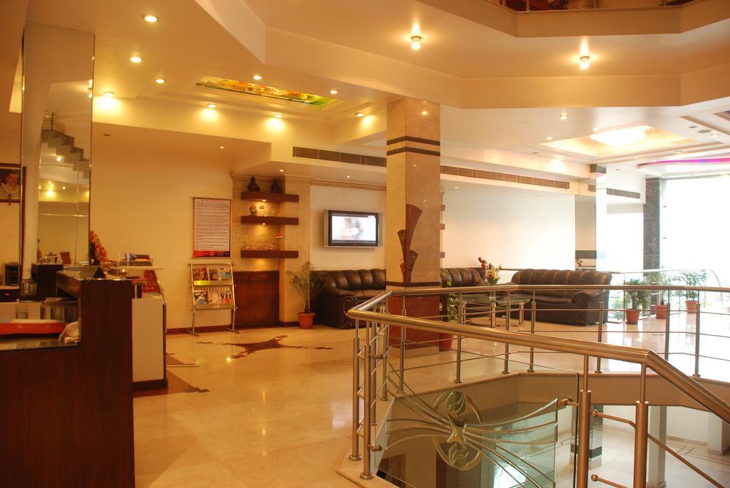 Hotel Shipra International New Delhi Interior photo